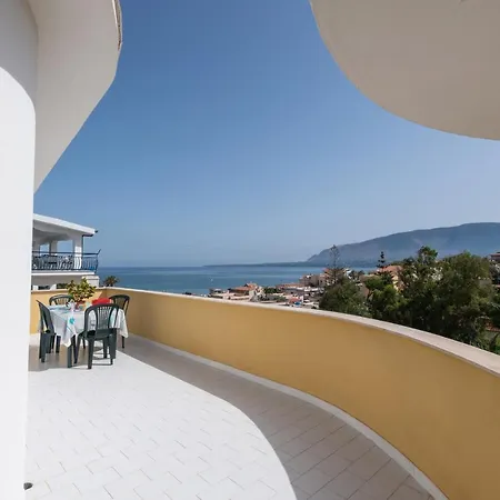 Casa Viola - A 100 Metri Dal Mare شقة