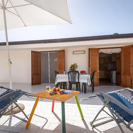 Casa Viola - A 100 Metri Dal Mare شقة